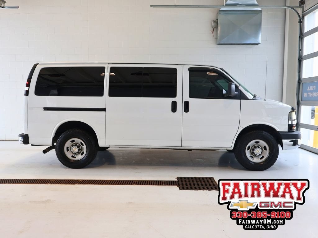 2013 Chevrolet Express Passenger 3500