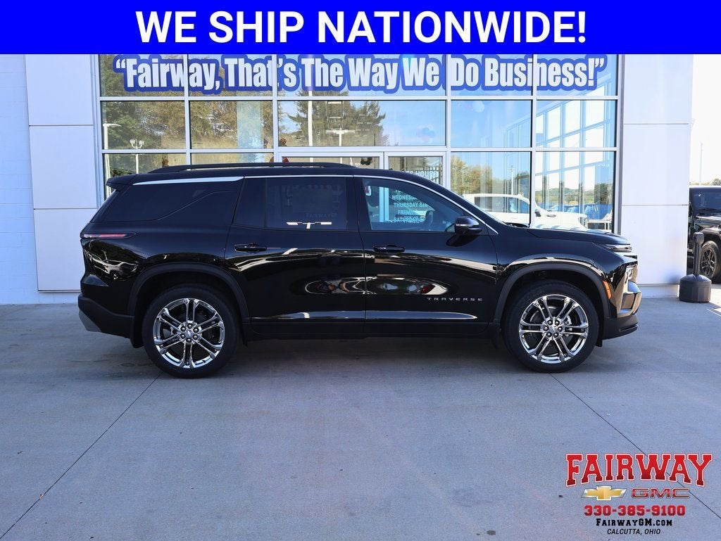 2026 Chevrolet Traverse LT in Mosaic Black Metallic — front three-quarter view