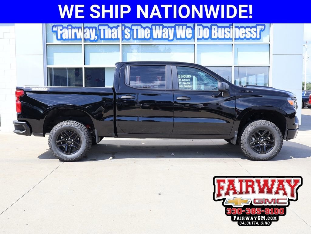 2026 Chevrolet Silverado 1500 Custom Trail Boss in Black — front three-quarter view
