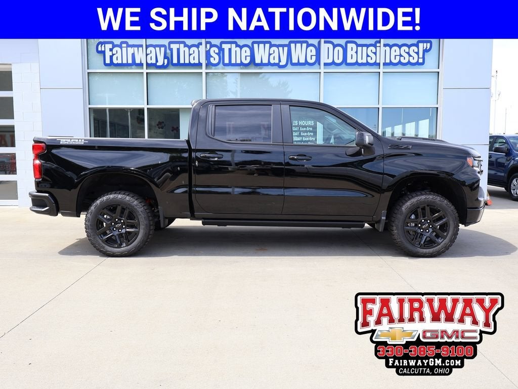 2026 Chevrolet Silverado 1500 LT Trail Boss in Black — front three-quarter view