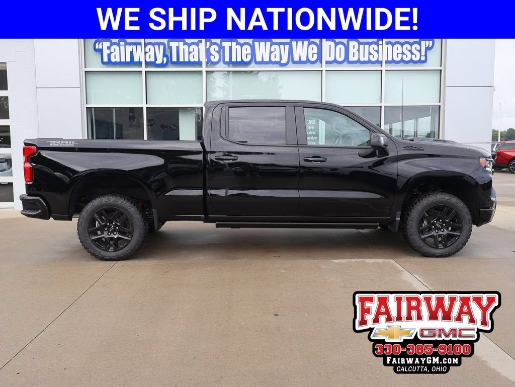 2026 Chevrolet Silverado 1500 LT Trail Boss in Black — front three-quarter view