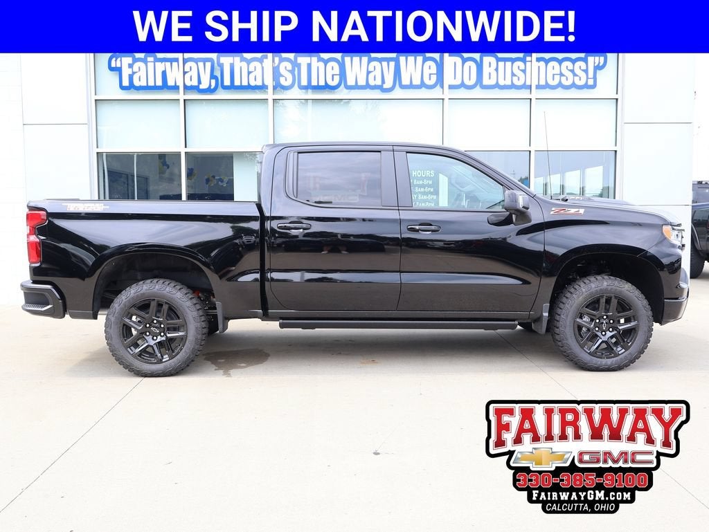 2026 Chevrolet Silverado 1500 LT Trail Boss in Black — front three-quarter view